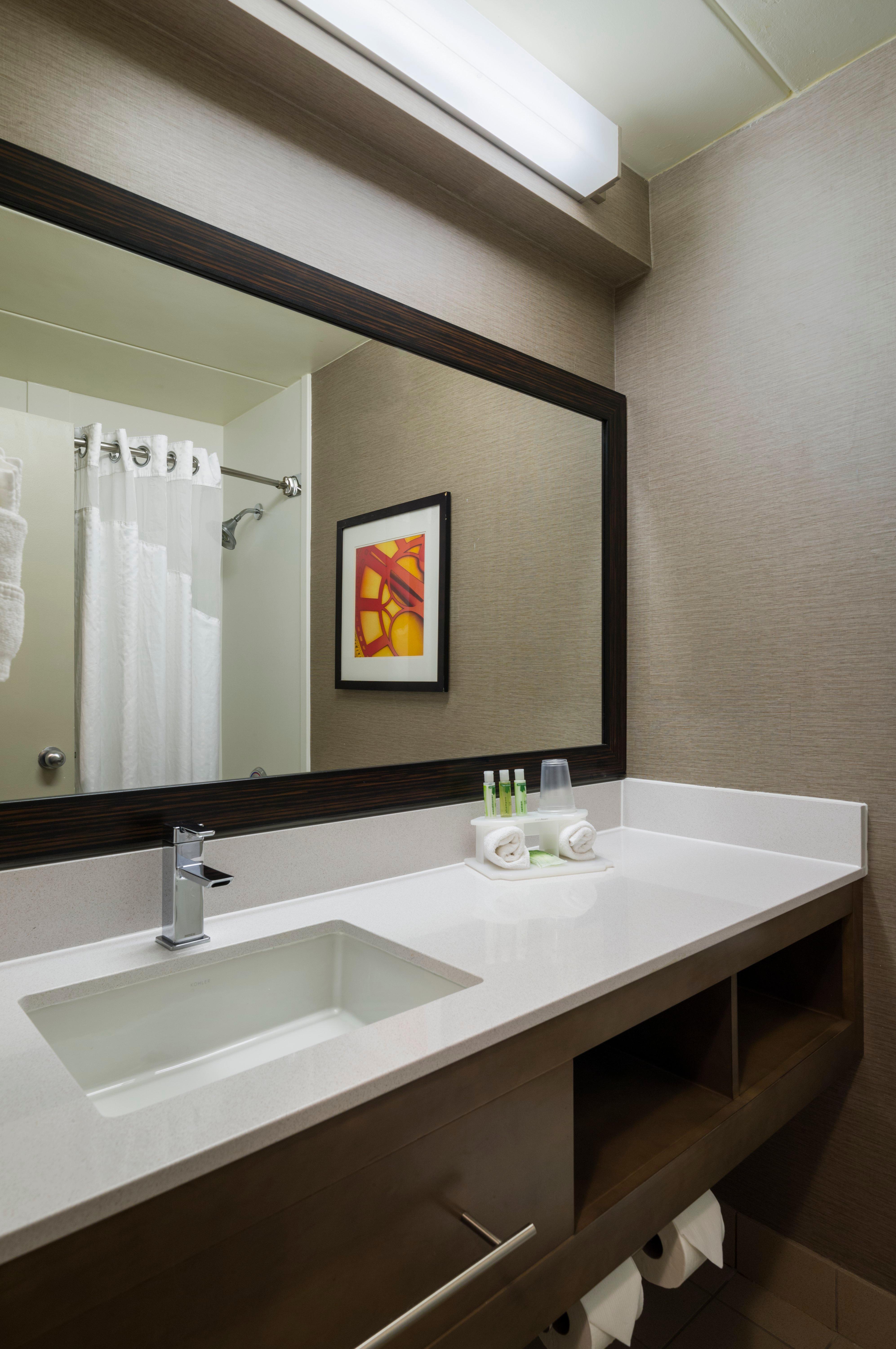 Holiday Inn Express Hotel & Suites King Of Prussia, An Ihg Hotel Ngoại thất bức ảnh